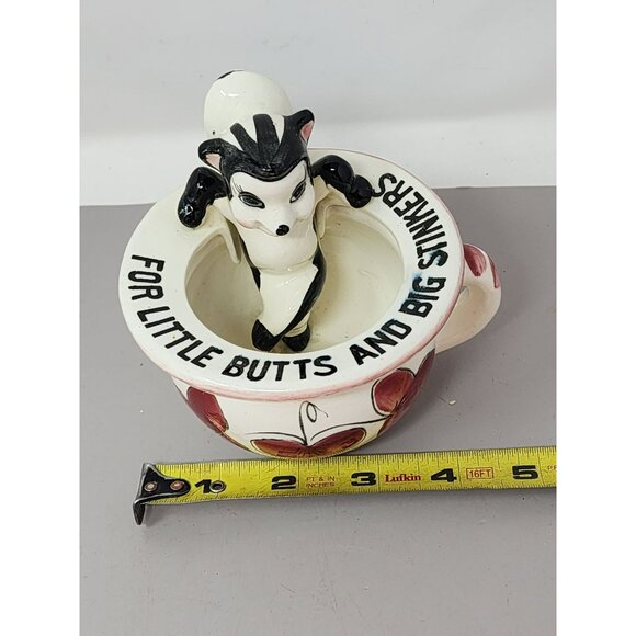 Vintage Ceramic‎ Skunk-Themed Ashtray With Floral Design & Humorous Text - Picture 9 of 10